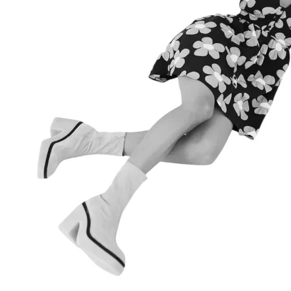 Free People Gigi Ankle Bootie 7 / 37.5 Black Suede Leather Square Toe‎ Platform